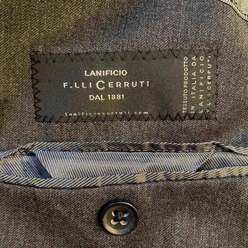 Banana Republic Blazer Sport Coat 44R Tailored Fit Wool Italian Lanificio Gray